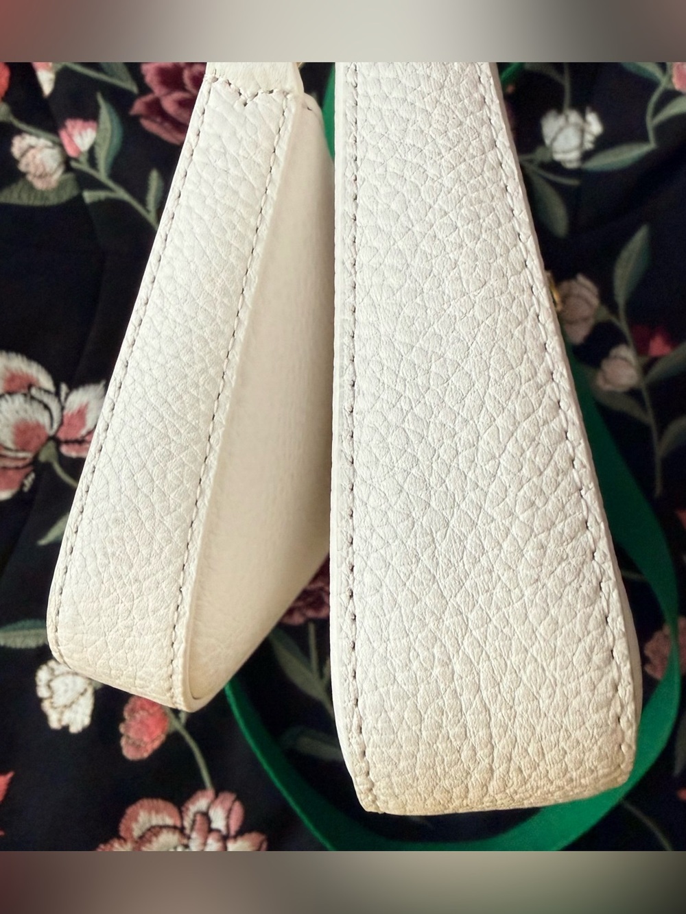 Kate Spade x Peanuts Snoopy Duet Small Crossbody Bag - Picture 6 of 13
